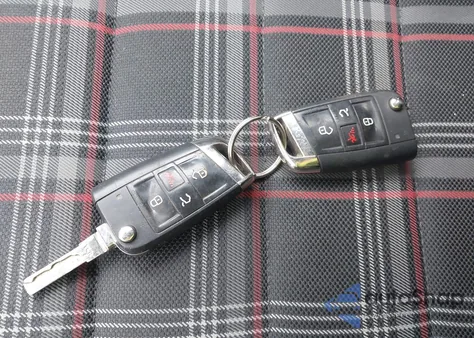 2015 Volkswagen Golf Gti 2.0T S 4-Door from USA, damaged, VIN 3VW4T7AU0FM097464